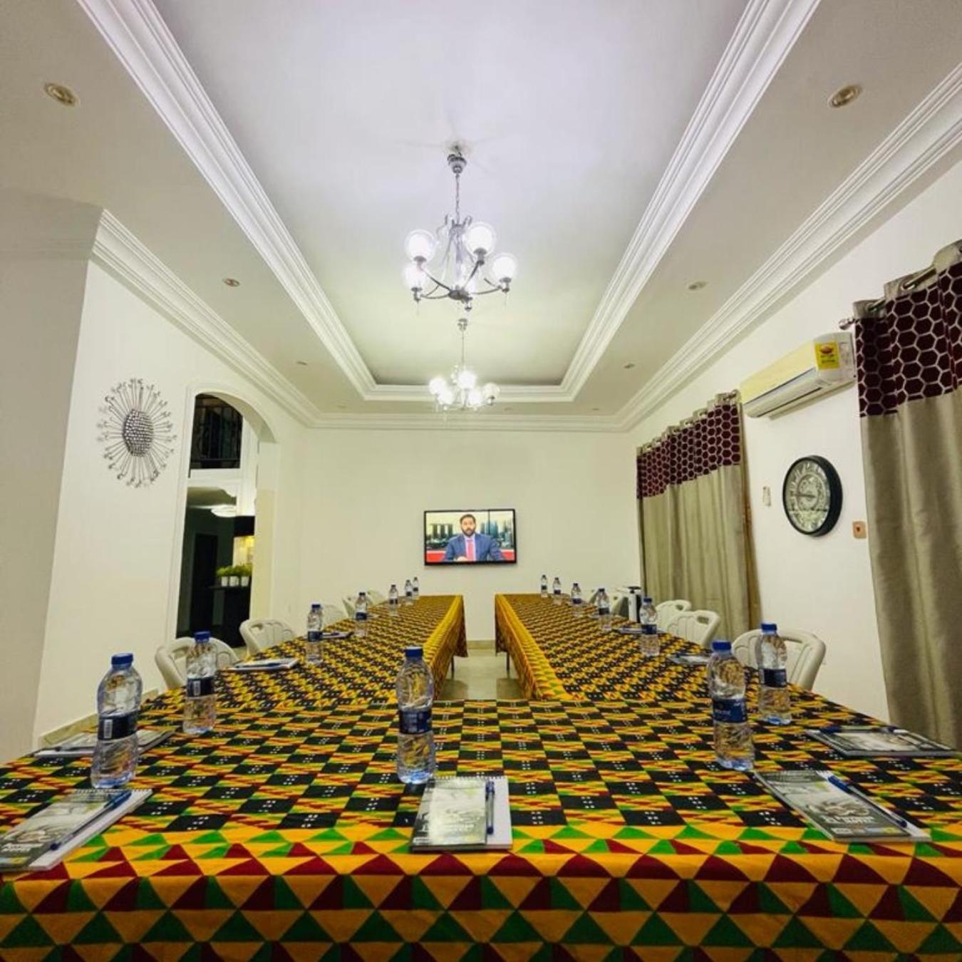 Perriman Hotel Kokrobite Esterno foto