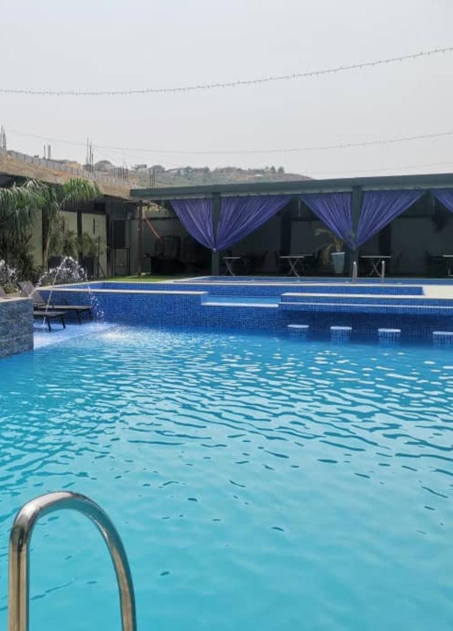 Perriman Hotel Kokrobite Esterno foto
