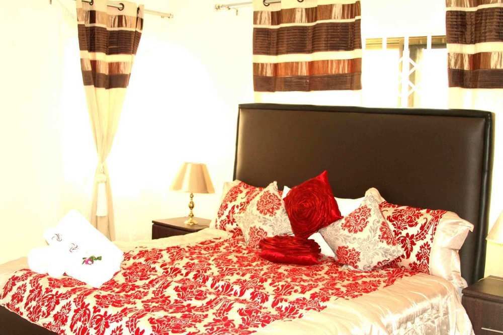 Perriman Hotel Kokrobite Esterno foto